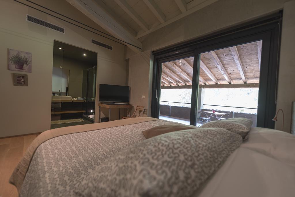 Agriturismo Locanda Del Pesco Collebeato Стая снимка